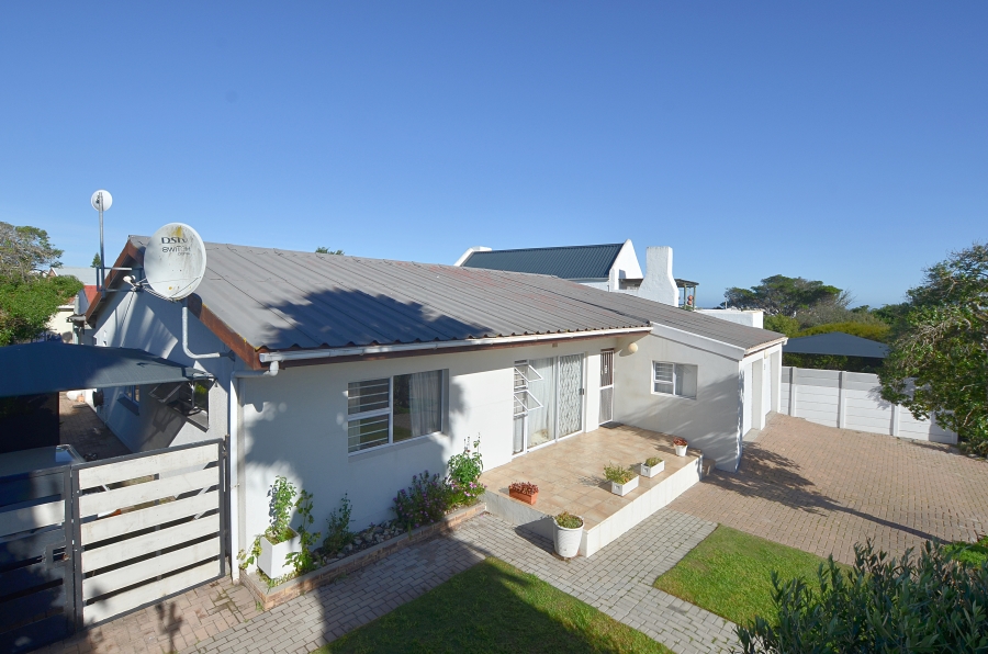 3 Bedroom Property for Sale in Yzerfontein Western Cape